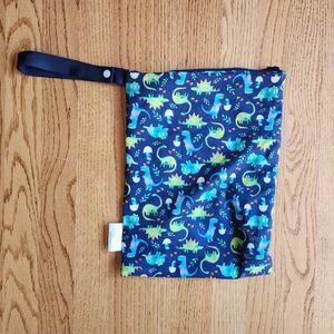 ITZY RITZY Reusable Sealed Wet Bag | Dinosaur Pattern